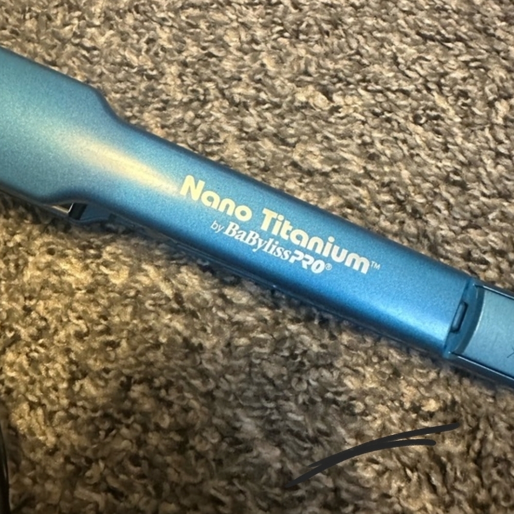 BaBylissPRO Nano Titanium Blue Flat Iron